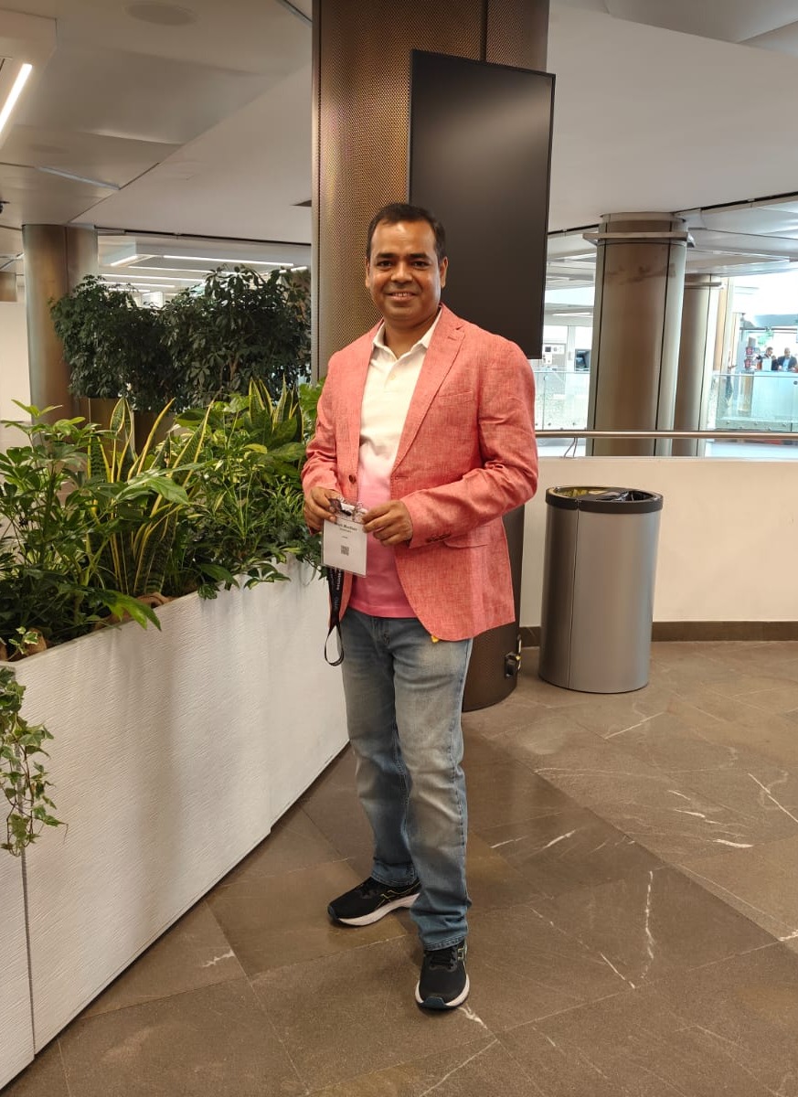 Dr. Vikram Jeet Singh, Orthodontist at Smiles & Braces Dental Clinic, Lucknow